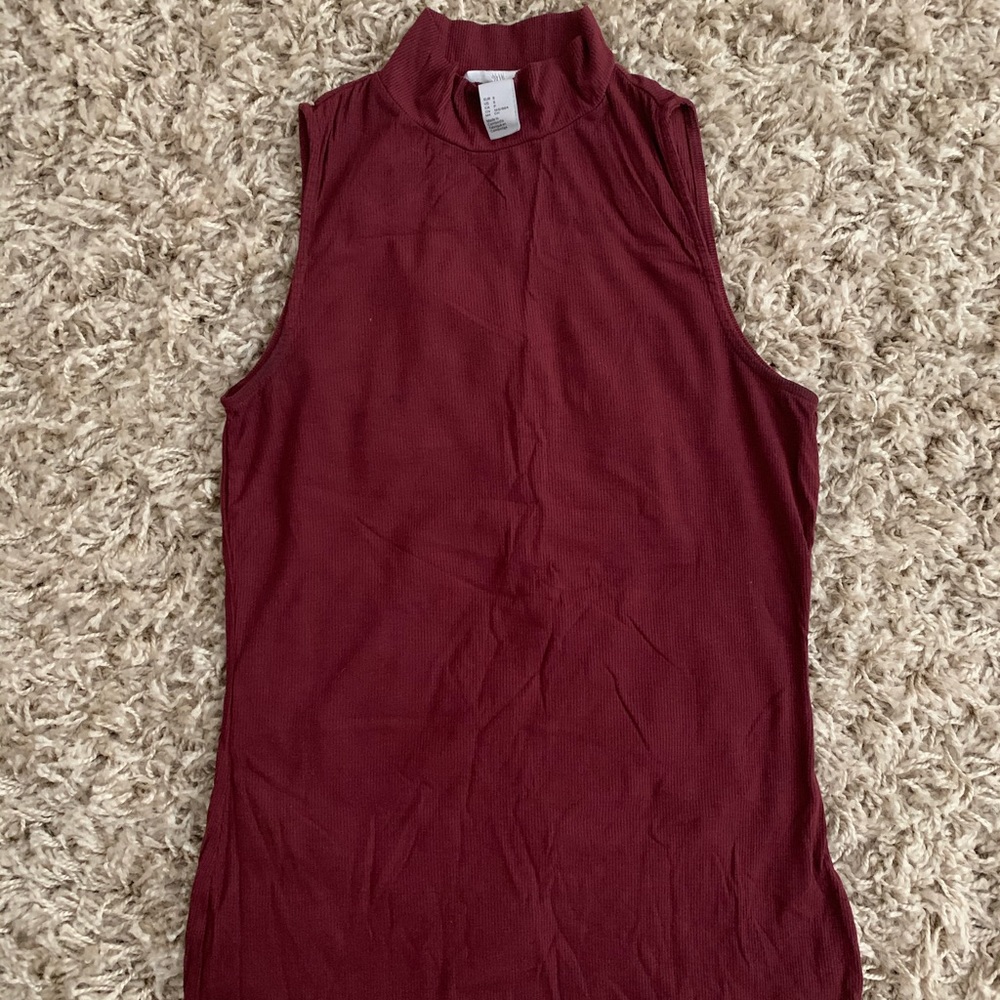 BUNDLE : ribbed tank tops ❤️